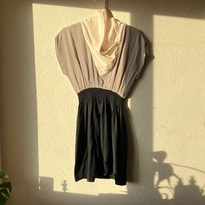 Publicka 100% Silk Gray Black & White Snap Cowl Neck Mini Dress women's L (2P)